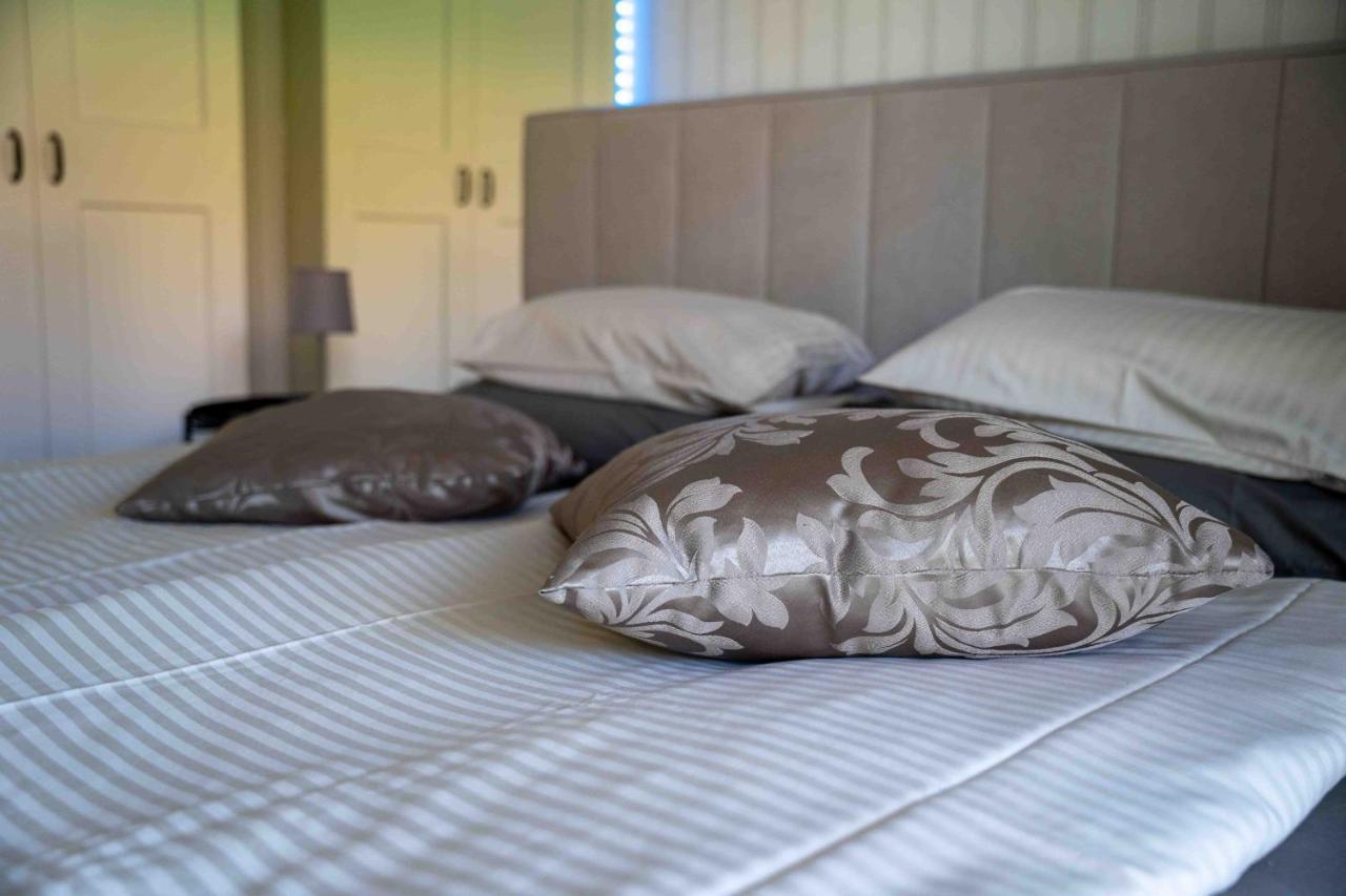 Soraja Apartments อิซอลา ภายนอก รูปภาพ